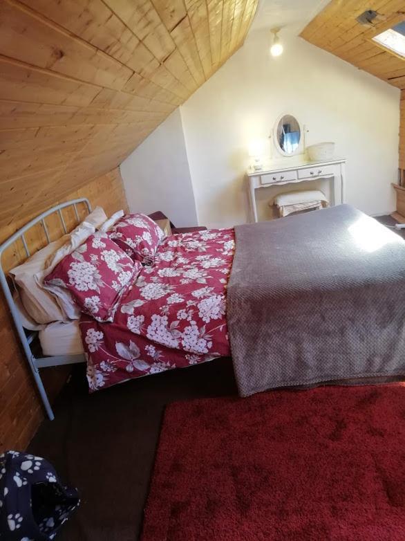 Апартаменты Cozy Loft In Bushey, 20 Mins By Train To Euston London Экстерьер фото