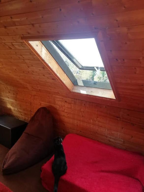 Апартаменты Cozy Loft In Bushey, 20 Mins By Train To Euston London Экстерьер фото