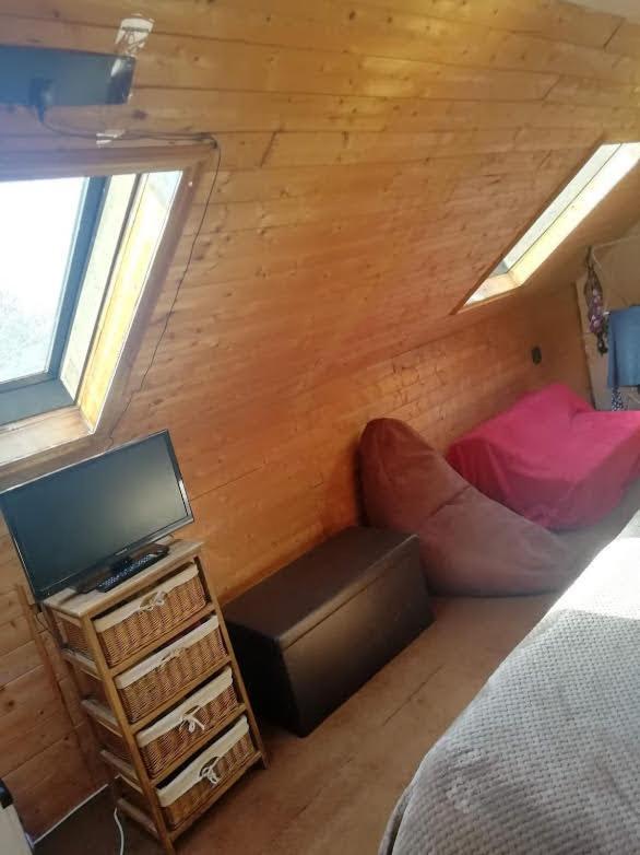 Апартаменты Cozy Loft In Bushey, 20 Mins By Train To Euston London Экстерьер фото